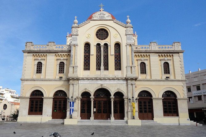 12 Tastings of Heraklion city - walking culture tour - Souvlaki and the savory middle of the walk