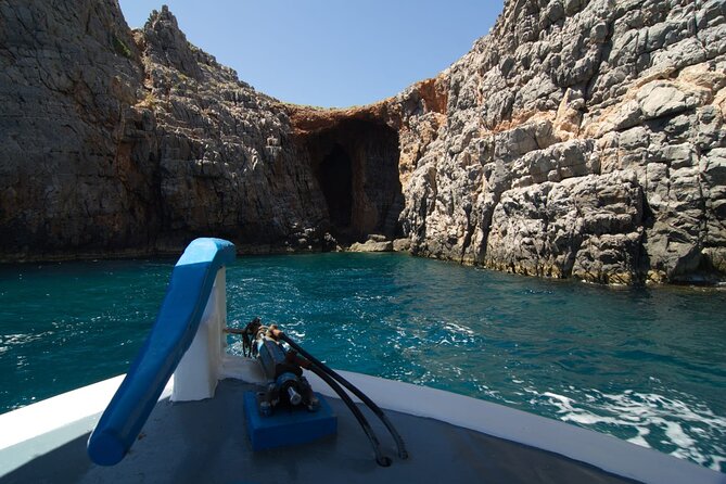 4 Hour Fishing and Swimming Boat Experience in Schisma Eloundas - What the six-hour day really includes