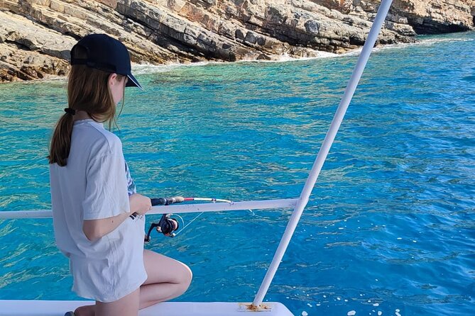 4 Hour Fishing and Swimming Boat Experience in Schisma Eloundas - Practical details before you book