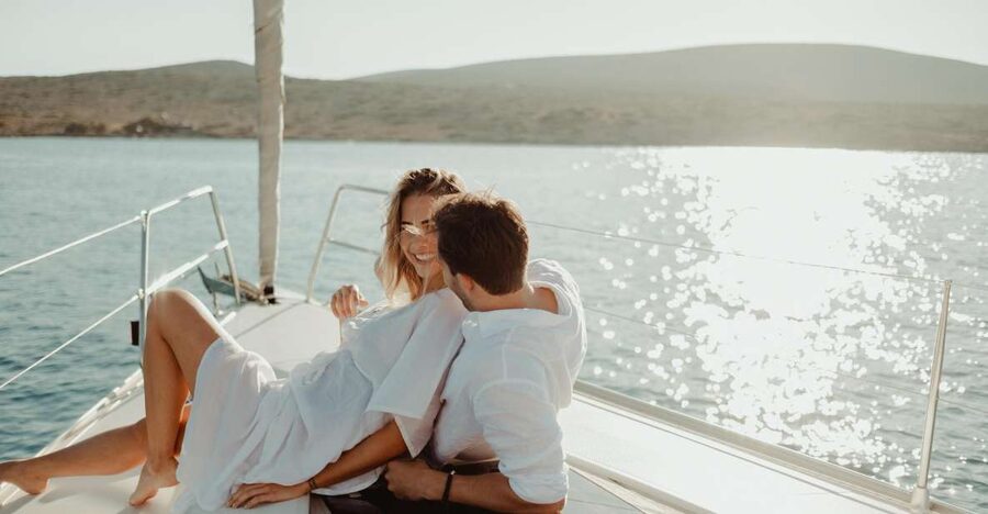 Agios Nikolaos: Mirabello Bay Sailing Cruise with Meal - One hour across Mirabello Bay