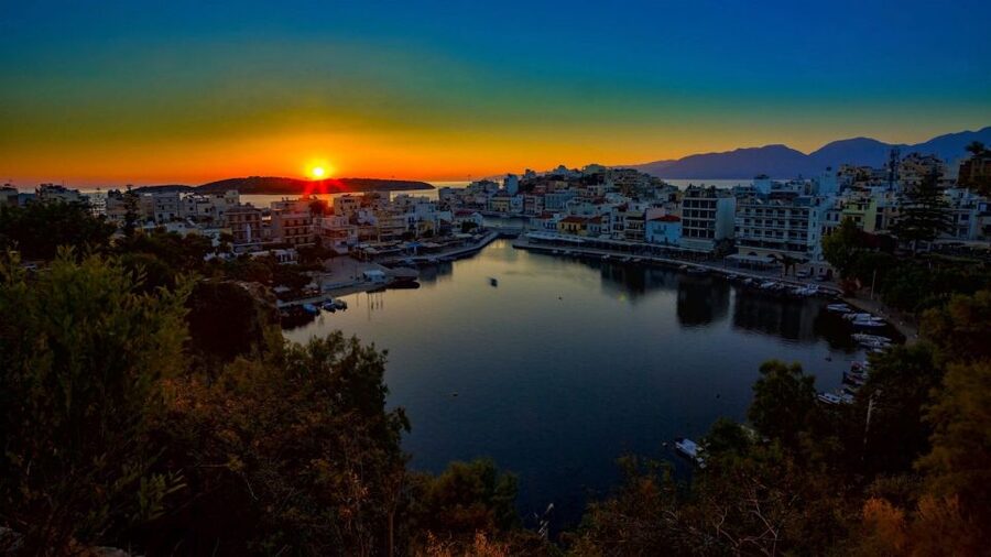 Agios Nikolaos: Motorboat or Speedboat Rental - Four Hours Around the Mirabello Coast