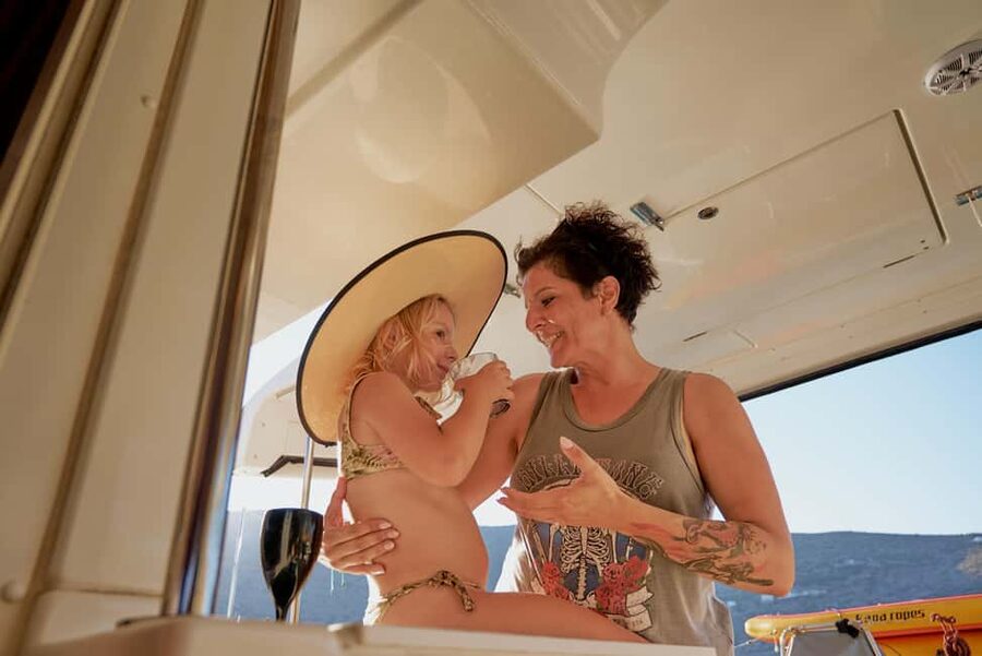 Agios Nikolaos: Spinalonga AM Catamaran Cruise with Lunch - Families, couples, and groups