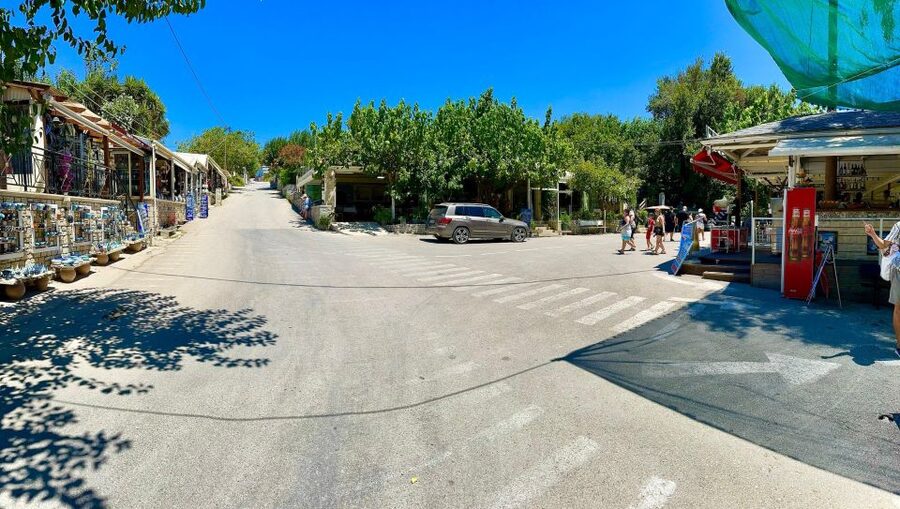 All Day Family Tour to Rethymno & Kournas Lake | JMP Tours - Who should book this private tour