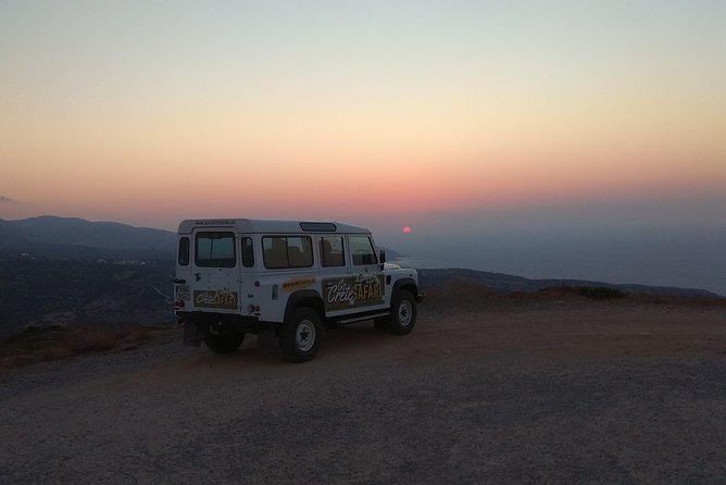 Amazing Sunset Jeep Safari Route with Dinner - A sunset safari that begins after the beach day