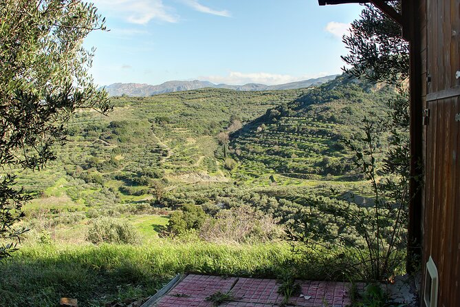 Battle of Crete WW2 Private Tour (price per group of 6) - Galatas, the Welch memorial, and village history