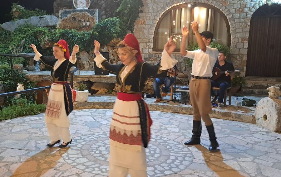 Chania: Cretan Folklore Dance Show with Dinner - Key points to know before booking