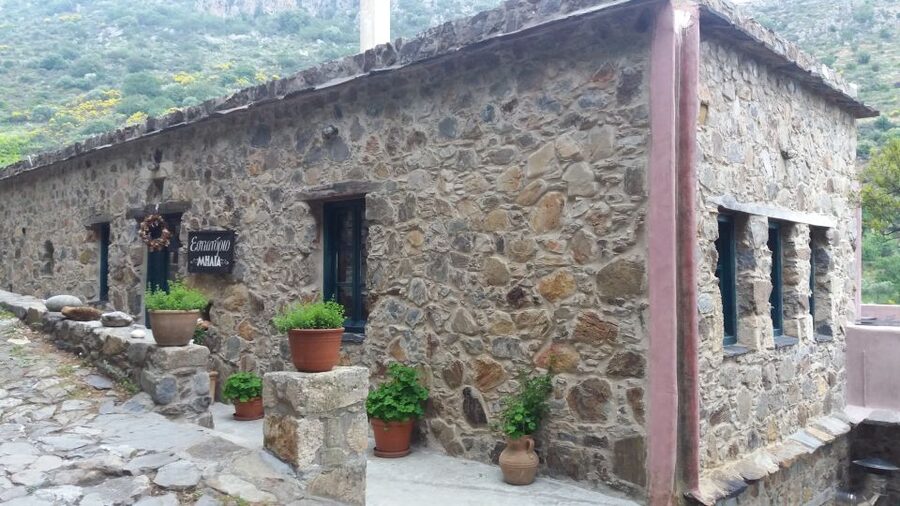 Chania: Milia Mountain Tour w/Lunch Olive Oil/Wine Tastings - Who should book this Chania day trip?