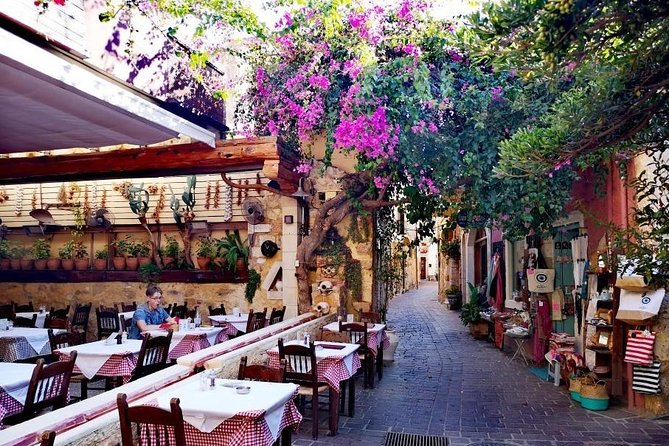 Chania old town and around private tour (price per group of 6) - Guides who shape the experience