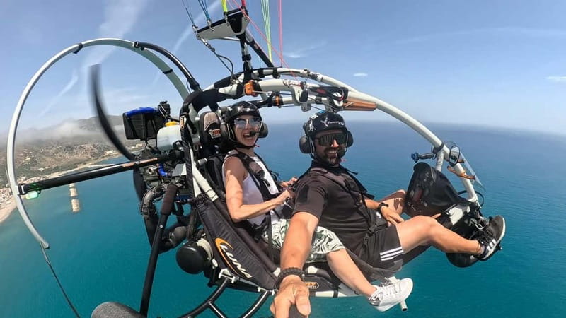 Chania: Paratriking Experience with a Professional Pilot - Who will enjoy this most