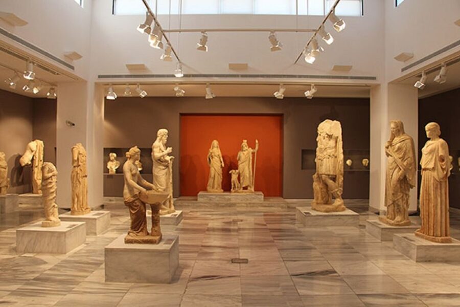 Chania/Rethymno: Knossos Palace & Heraklion City Tour - The 1.5-hour coach ride from Chania or Rethymno
