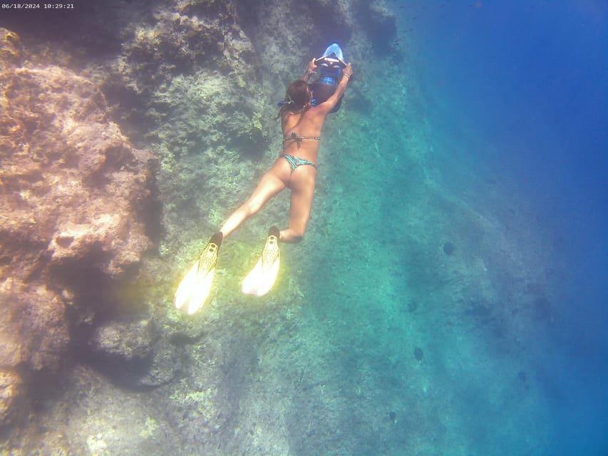 Chania: Sea Scooter Snorkeling boat tour - Snacks, photos, and the small-group feel