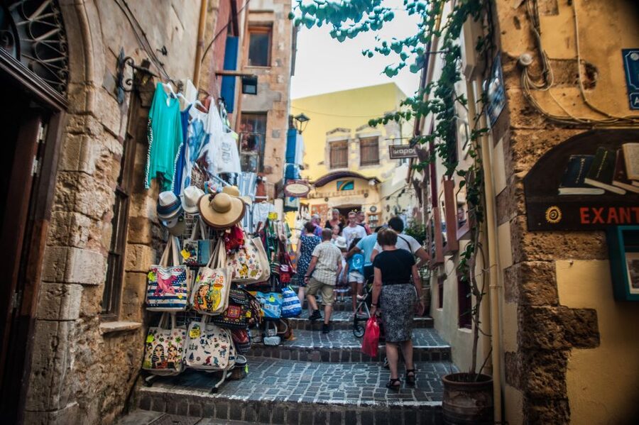 Chania: Sightseeing & Tastings Tour - Greek coffee and the pace of the walk