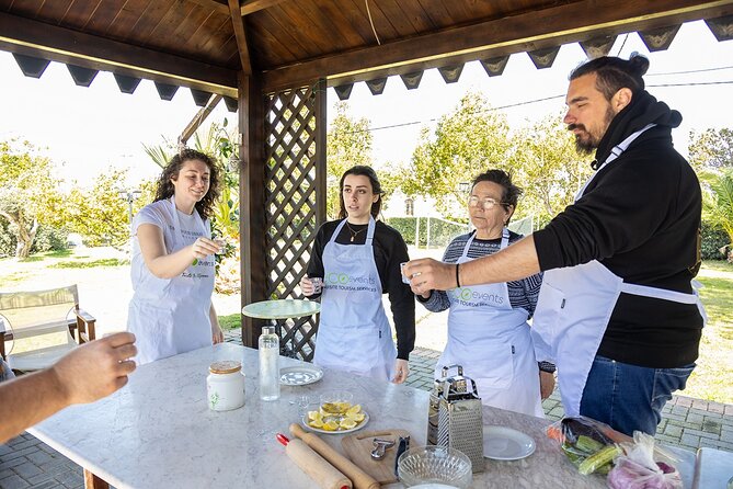 Cooking experience in the most beautiful garden near Rethymno - A Cretan kitchen in the village of Pigi