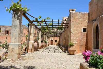 Cretan Stories – A Journey Through History and Tradition