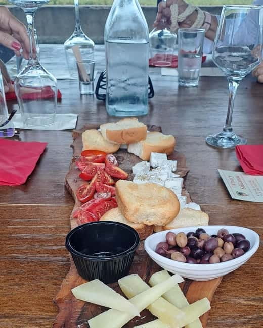 Crete: 2 Wineries Tour with Wine Tasting & Lunch - Key points to know before booking