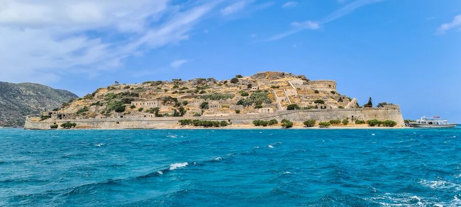 Crete: Day Trip to Agios Nikolaos and Spinalonga Island - Why Spinalonga deserves the long day