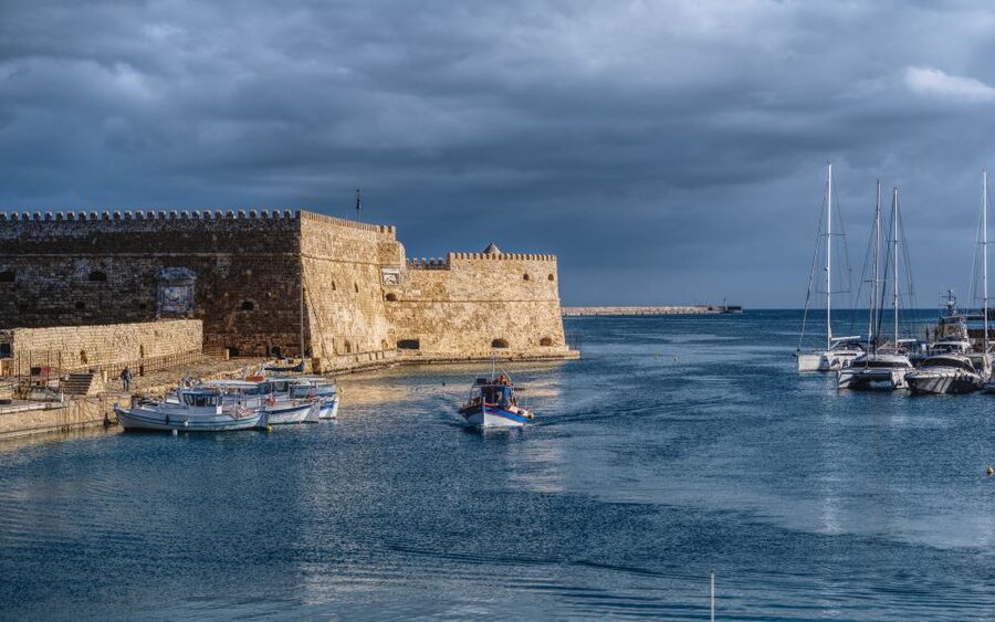 Crete: Heraklion Center, Local Market and Creta Aquarium - Market stalls, Dedalos Street, and lunch