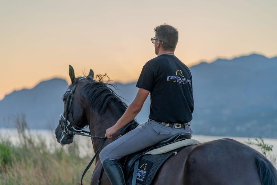 Crete Horse Riding: Mesmerising Sunset Ride - Through the olive groves and country trails
