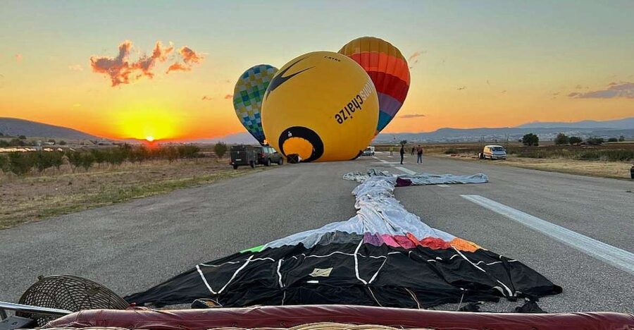 Crete: Hot-Air Balloon Flight with Breakfast and Wine - A gentle landing and a Cretan breakfast
