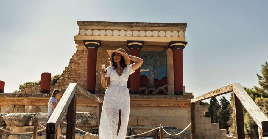 Crete: Knossos Palace and Museum E-Tickets with Audio Guides - Starting at Knossos Palace