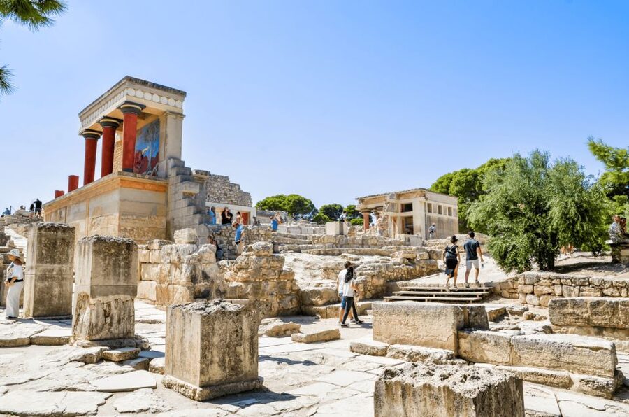 Crete: Knossos Palace Entry Ticket with Optional Audio Guide - The palace route, from grand spaces to small details