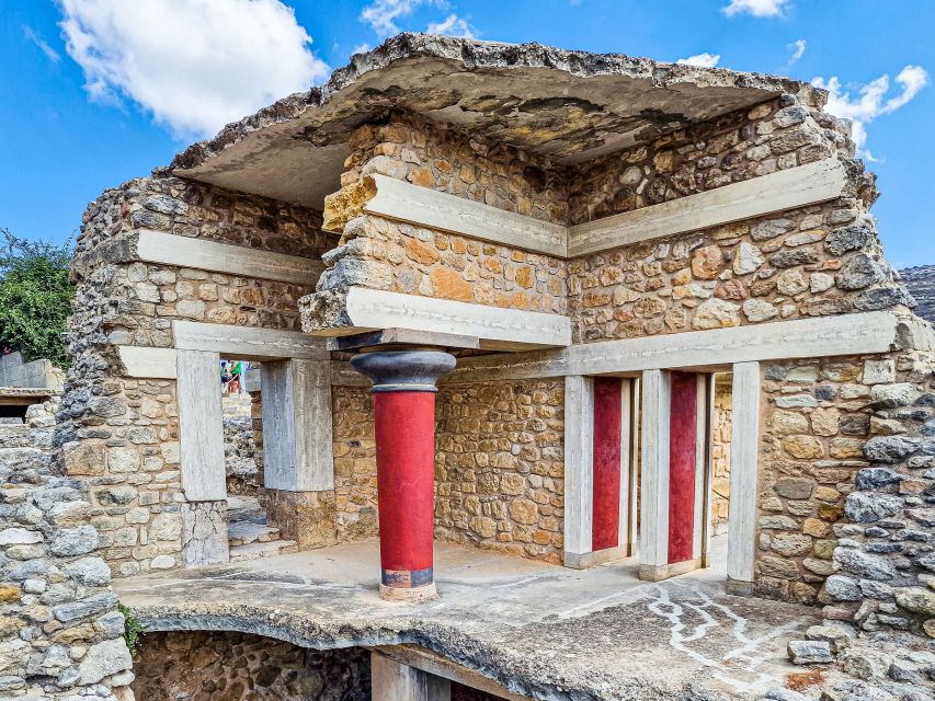 Crete: Knossos Palace, Heraklion City, Market Guided Tour - Heraklion’s harbor and Koules Fortress