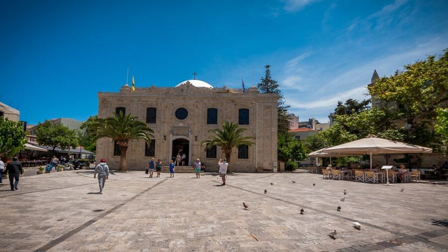 Crete: Knossos Palace, Heraklion City, Market Guided Tour - Who will get the most from this day