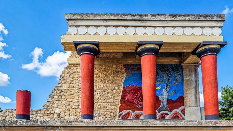 Crete: Knossos Palace, Heraklion City, Market Guided Tour - The Patsides farm stop: useful local flavor or extra detour?