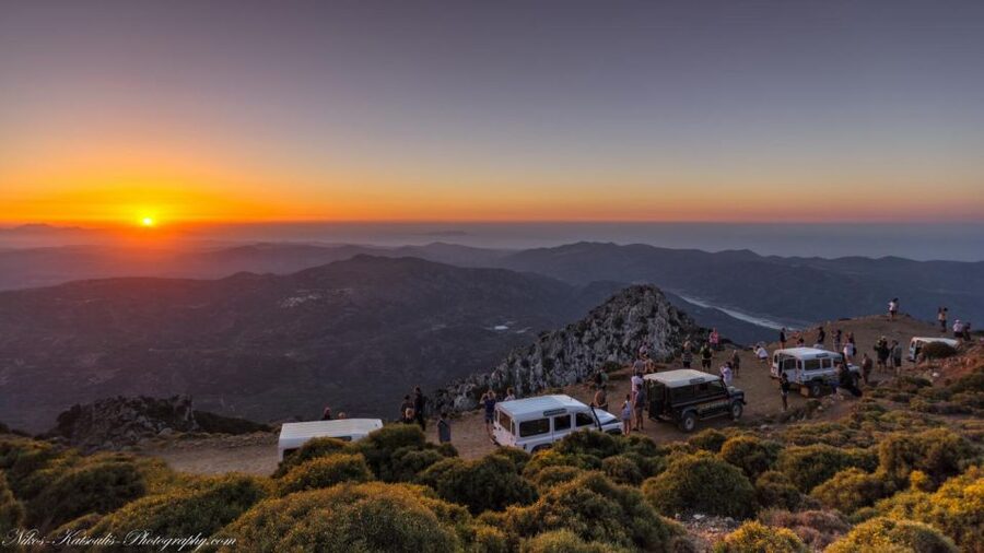 Crete: Land Rover Safari with Sunset Viewing, Dinner, & Wine - What the $99 price really includes