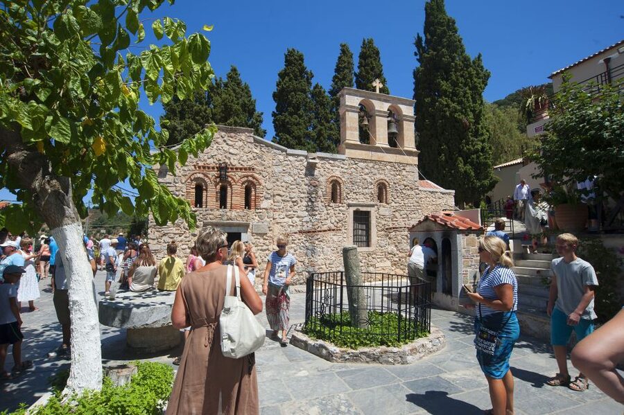 Crete: Lassithi Plateau & Kera Monastery Tour with Ceramics - Tzermiado and the fixed lunch stop
