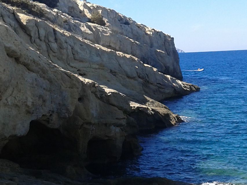 Crete: Matala Beach and Hippie caves, Red beach - What to bring for a better day