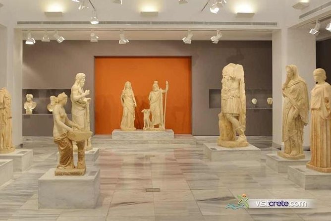 Crete private tour: Knossos Palace and Heraklion Town - Heraklion brings the tour into the present