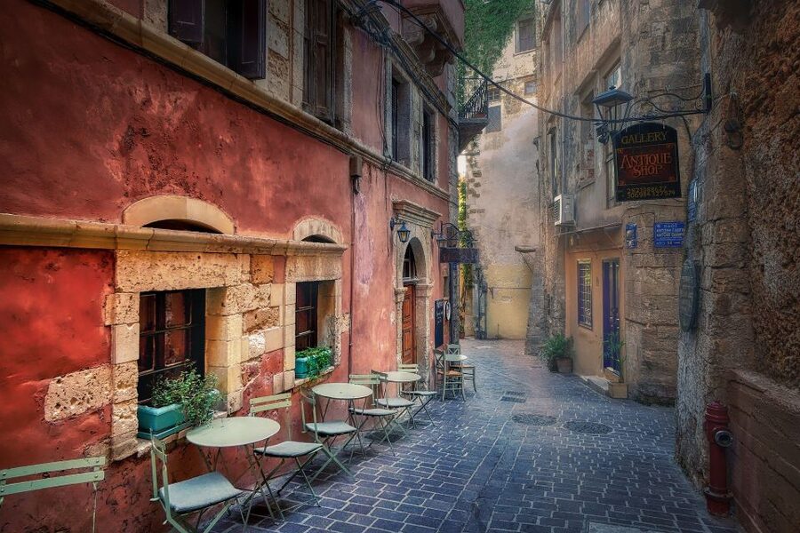 Crete: Rethimno, Chania, and Kournas Lake Day Trip - Rethymno: Venetian lanes and Ottoman details