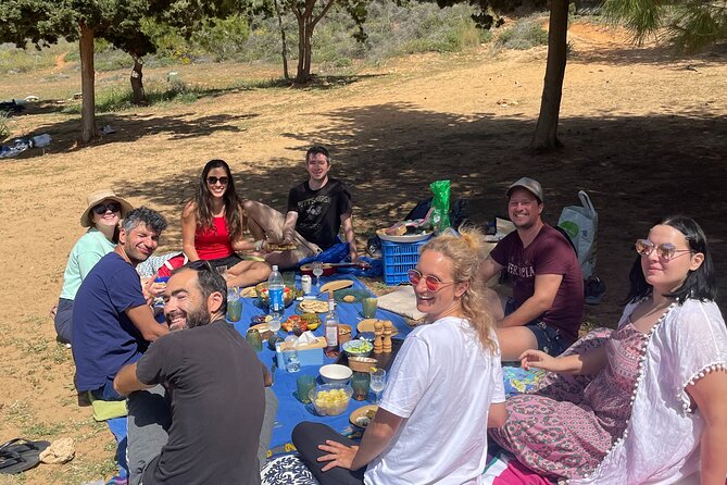 Crete's Vegetarian Picnic - Linda’s warm, low-key hosting style