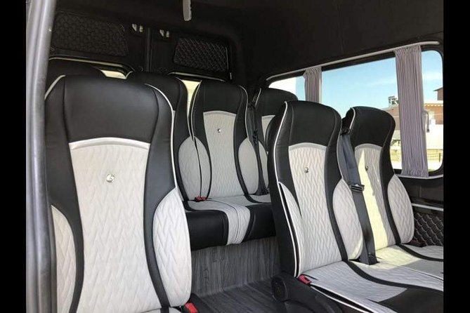 Crete: Taxi Transfers from Heraklion Airport to Rethymno City - Drivers who make the arrival easier