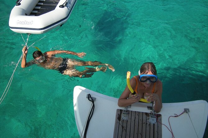 Dia island : Small Group Sailing Trip to Dia Island with Lunch - Lunch on the yacht, with wine and fresh fruit