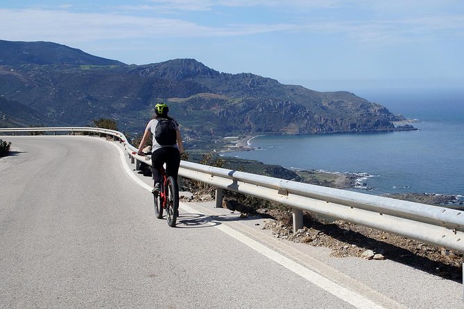 E-bike (Electric Bike) rental West Crete - Coast, villages, and viewpoints around Kissamos