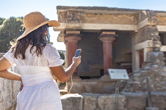 E-Ticket & Audio Tour for Knossos Palace: Unlock Minoan Majesty - The Throne Room and the question of royal power