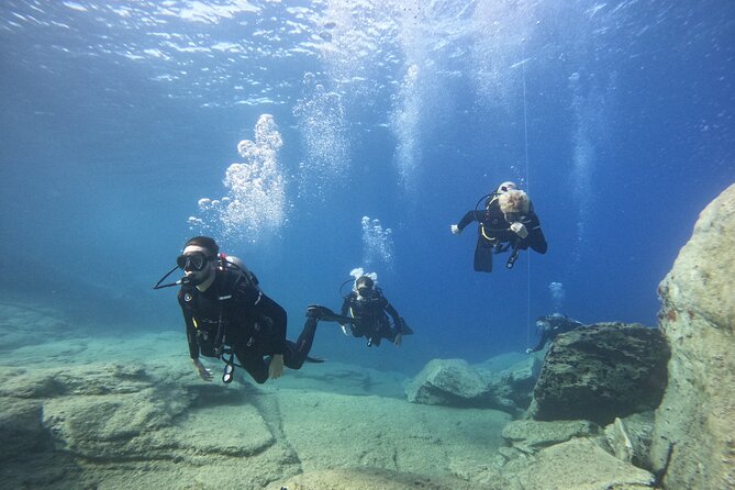 Experience Scuba Diving in Heraklion Crete - The briefing: equipment, breathing, and hand signals
