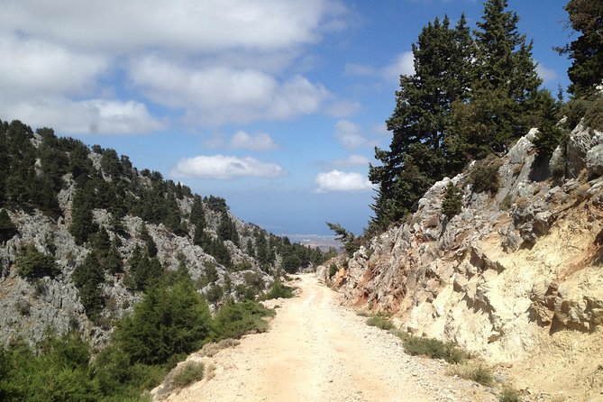 Explore the White Mountains of Crete - The rough road to 1,350 meters