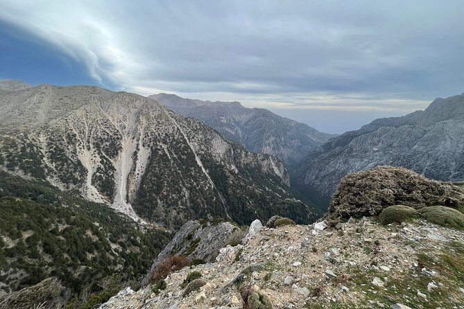 Explore the White Mountains of Crete - Therisso lunch and the road home