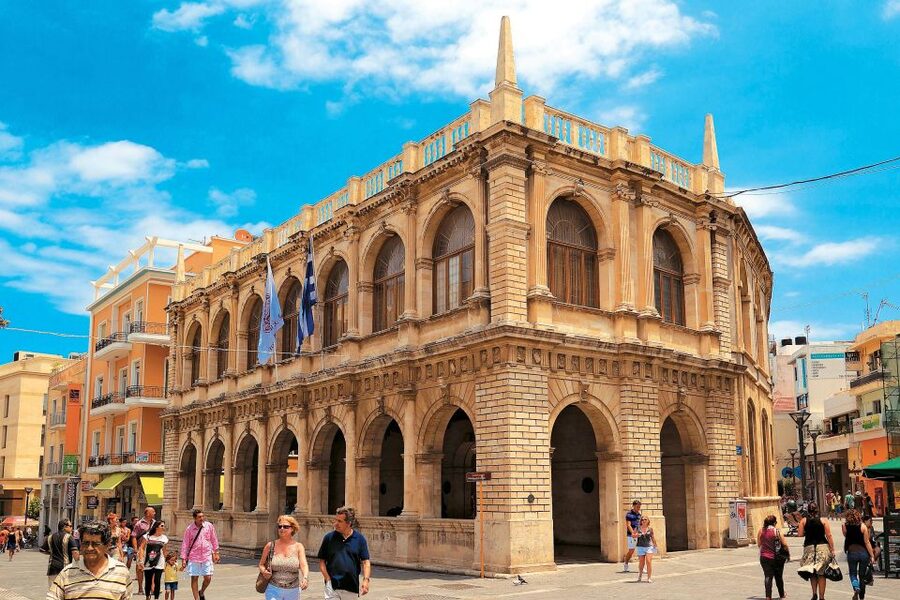 Food Tour in Heraklion – Discover Cretan Flavors - Starting at the Archaeological Museum and Plateia Eleftherias