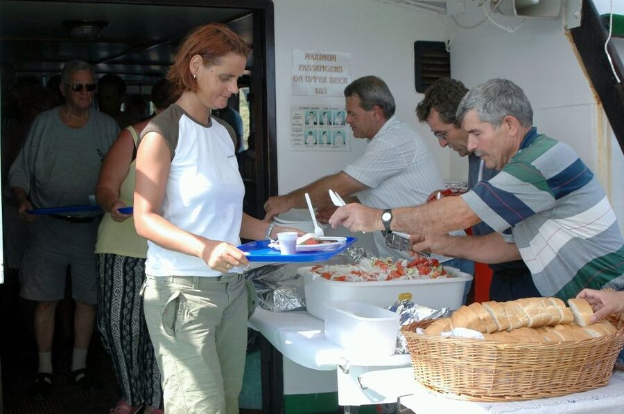 From Ag. Nikolaos: Spinalonga & Kolokytha Cruise with Lunch - Boarding at Agios Nikolaos harbor