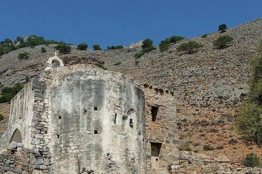 From Agia Galini/Matala: Samaria Gorge Hiking Tour - Who should book this hike