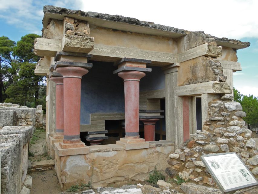 From Chania: Full-Day Heraklion Highlights Guided Tour - The guides and the human touch