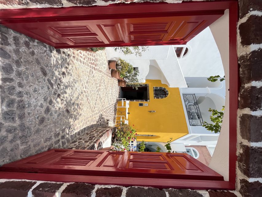 From Chania: Full-Day Trip to Santorini - Oia delivers the famous Santorini view