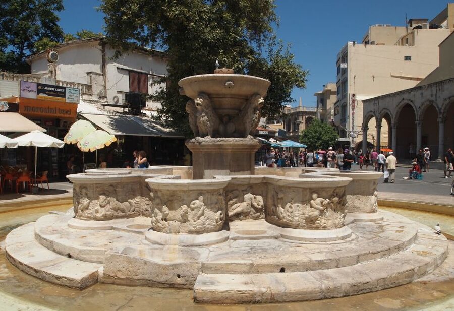 From Chania: Knossos Palace and Heraklion Full-Day Tour - Who will enjoy this 12-hour day