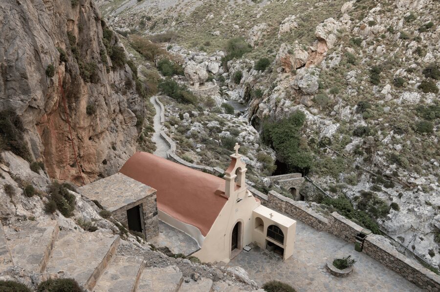 From Chania & Rethymno: Kourtaliotiko, Preveli & Damnoni - The day begins early on Crete’s north coast