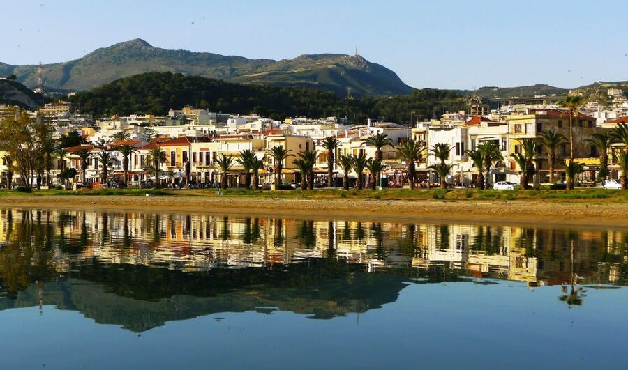From Chania: Rethymno, Lake Kournas & Olive Oil Tasting Tour - Lake Kournas and the White Mountains