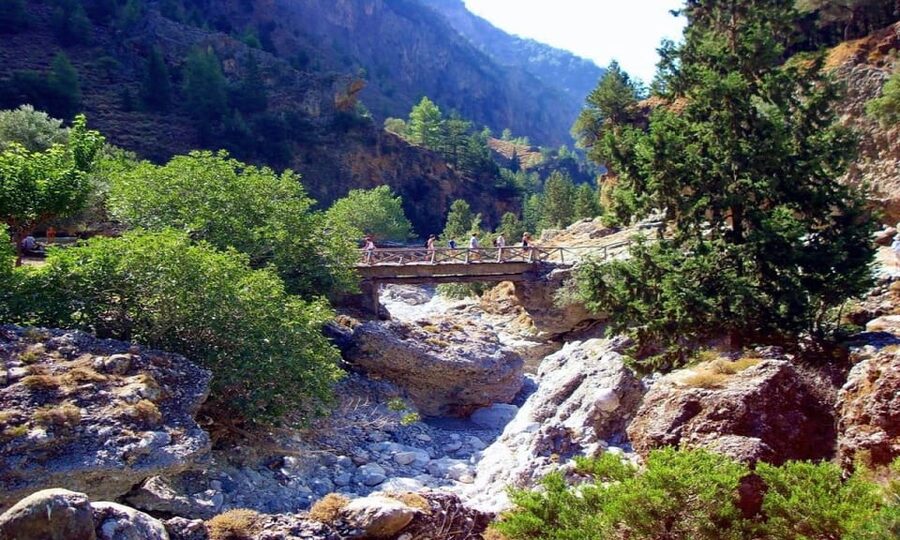 From Chania/Rethymno: Samaria Gorge Easy Way - Key points to know